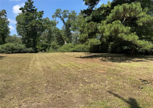 Photo 1 of Land for sale at 621 Lincoln St, Benton, LA 71006 | MLS# 21350799 | Listing updated on 2026-09-07