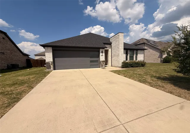 1st image of 430 Ardsley Ln, Forney, TX 75126 | MLS# 21350492