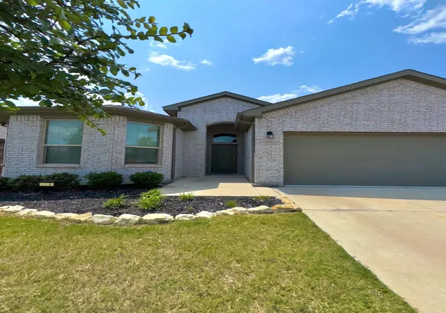 image of 521 Roundstone Rd, Haslet, TX 76052 | MLS# 21350832