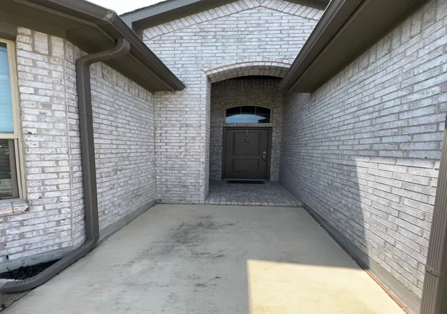 image of 521 Roundstone Rd, Haslet, TX 76052 | MLS# 21350832