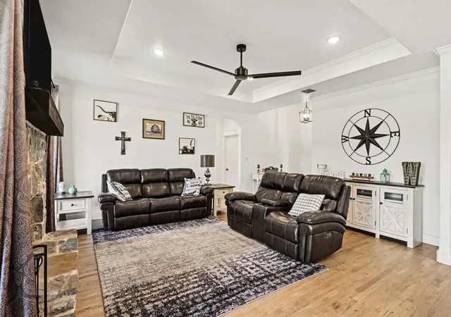 5th image of 606 Central Rd, Weatherford, TX 76088 | MLS# 21350657