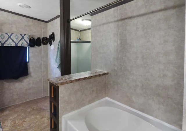 5th image of 3108 Mistletoe St St, Granbury, TX 76048 | MLS# 21350866