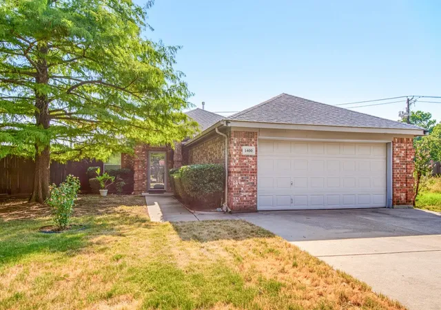4th image of 1400 Rancho Dominguez Rd, Corinth, TX 76210 | MLS# 21350875