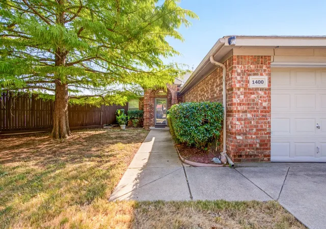 5th image of 1400 Rancho Dominguez Rd, Corinth, TX 76210 | MLS# 21350875
