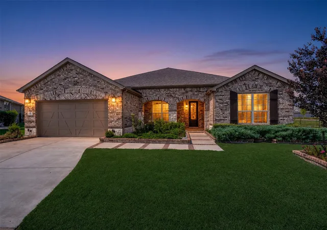 Photo 1 of Single family home for sale at 700 Freedom Ln, Little Elm, TX 76227 | MLS# 21349694 | Listing updated on 2026-08-30