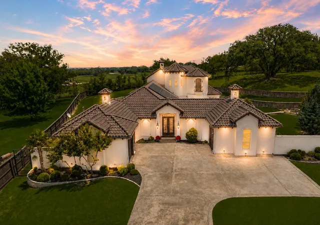 1st image of 203 Links Ct, Aledo, TX 76008 | MLS# 21348912
