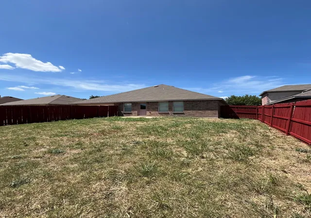 37th image of 2210 Marvin Dr, Lancaster, TX 75134 | MLS# 21350935