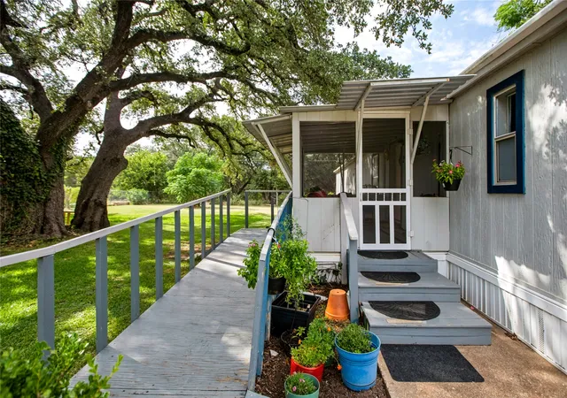 Photo 3 of Manufactured home for sale at 531 River Park Rd, Mc Gregor, TX 76657 | MLS# 21350938 | Listing updated on 2026-08-22