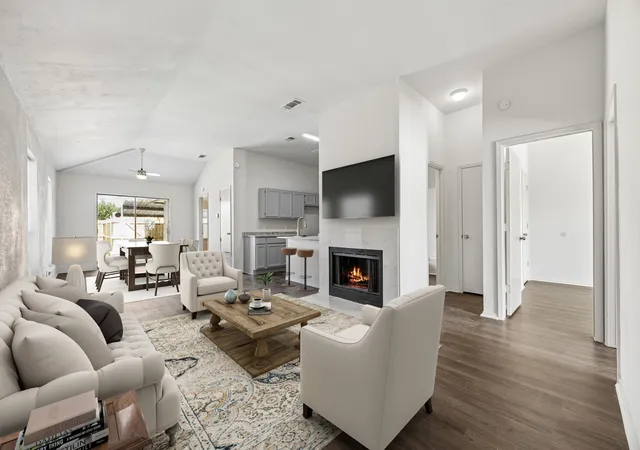 Photo 3 of Single family home for sale at 1041 Tennessee Trl, Arlington, TX 76017 | MLS# 21345761 | Listing updated on 2026-10-06
