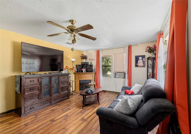 Photo 4 of Single family home for sale at 1201 Cr 178, Bangs, TX 76823 | MLS# 21350945 | Listing updated on 2026-09-04