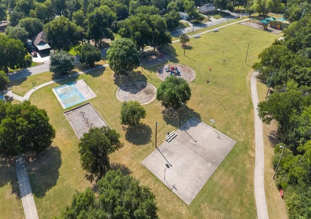 38th image of 2801 Rosebud Ln, Richland Hills, TX 76118 | MLS# 21344065