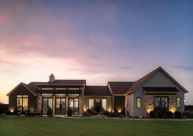 Photo 1 of Single family home for sale at 140 Ozro Rd, Venus, TX 76084 | MLS# 21349510 | Listing updated on 2026-08-13
