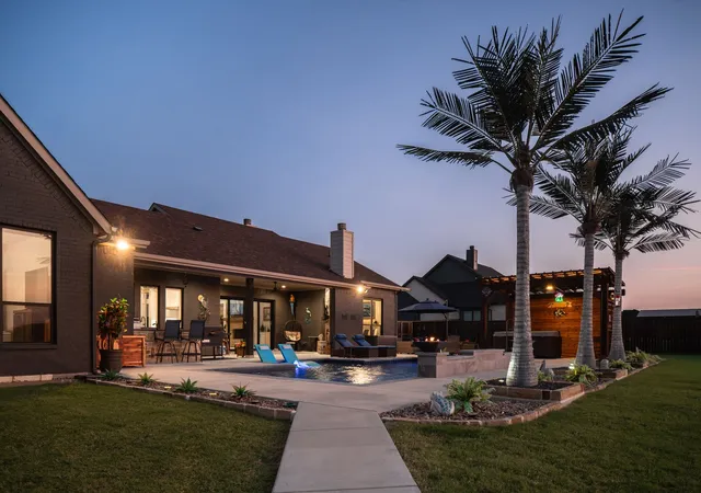Photo 2 of Single family home for sale at 140 Ozro Rd, Venus, TX 76084 | MLS# 21349510 | Listing updated on 2026-08-13