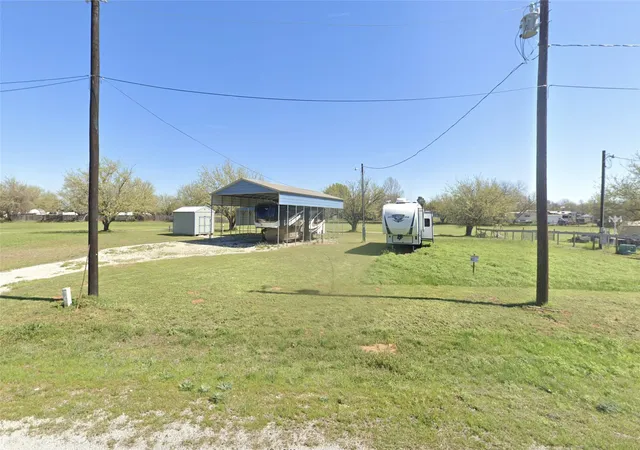 1st image of 7024 Apache Trl, Weatherford, TX 76087 | MLS# 21350989