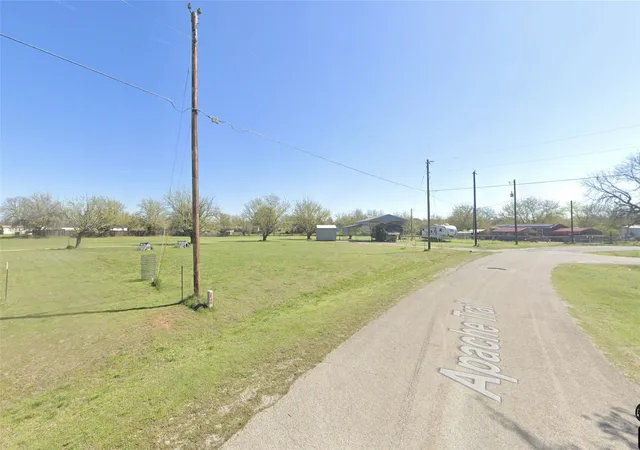3rd image of 7024 Apache Trl, Weatherford, TX 76087 | MLS# 21350989