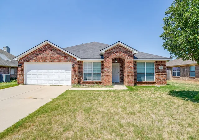 Single family home for sale at 2214 Taylor Dr, Weatherford, TX 76087 | MLS# 21350735
