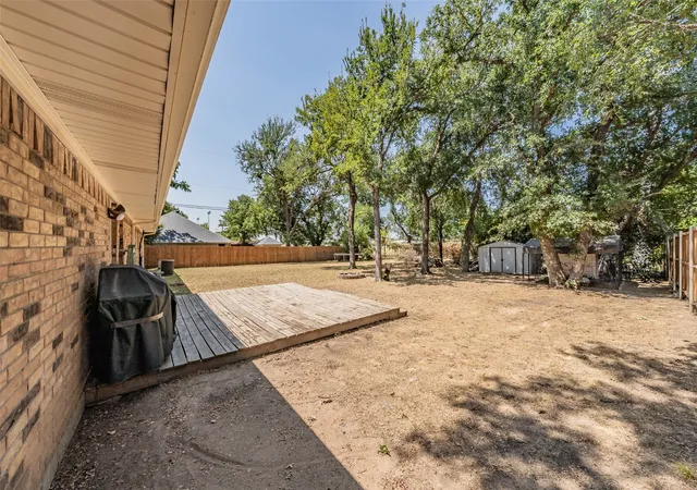 Photo 3 of Sale Pending at 909 Shady Oaks, Bridgeport, TX 76426 | MLS# 21350999 | Listing updated on 2026-08-28
