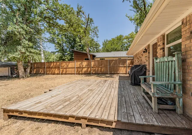 Photo 3 of Sale Pending at 909 Shady Oaks, Bridgeport, TX 76426 | MLS# 21350999 | Listing updated on 2026-08-28