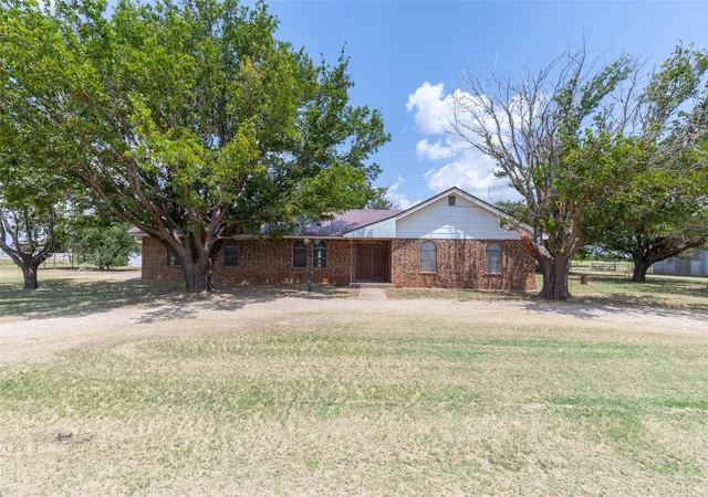 Photo 3 of Single family home for sale at 147 County Road 210, Haskell, TX 79521 | MLS# 21349522 | Listing updated on 2026-08-18