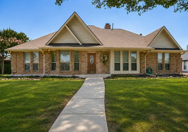Photo 1 of Single family home for sale at 1548 Bamburgh Dr, Plano, TX 75075 | MLS# 21347226 | Listing updated on 2026-08-23