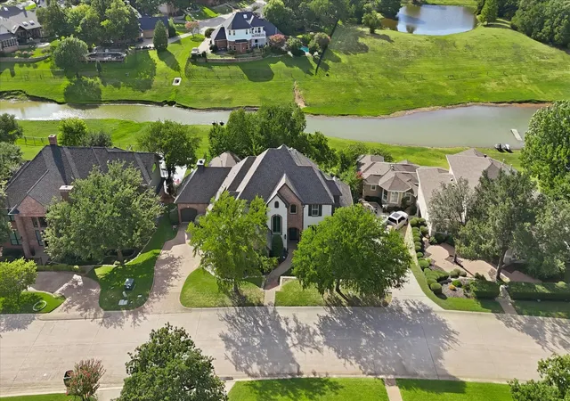 Photo 2 of Sale Pending at 2801 Timber Crest Ln, Lewisville, TX 75077 | MLS# 21349799 | Listing updated on 2026-08-29