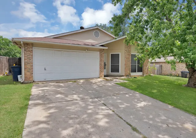 Photo 1 of Single family home for sale at 7729 Portman Ave, Fort Worth, TX 76112 | MLS# 21332227 | Listing updated on 2026-08-05
