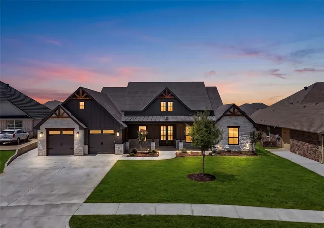 Photo 2 of Single family home for sale at 6657 Pinehurst Dr, Granbury, TX 76049 | MLS# 21349265 | Listing updated on 2026-08-22