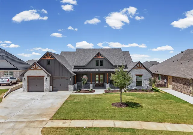 Photo 3 of Single family home for sale at 6657 Pinehurst Dr, Granbury, TX 76049 | MLS# 21349265 | Listing updated on 2026-08-22