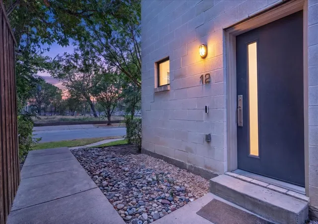 Photo 3 of Condo for sale at 3930 Bowser Ave #12, Dallas, TX 75219 | MLS# 21351050 | Listing updated on 2026-08-27