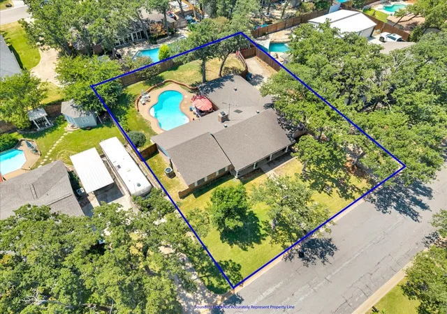 Photo 2 of Sale Pending at 207 Walnut Wy, Euless, TX 76039 | MLS# 21350159 | Listing updated on 2026-08-22
