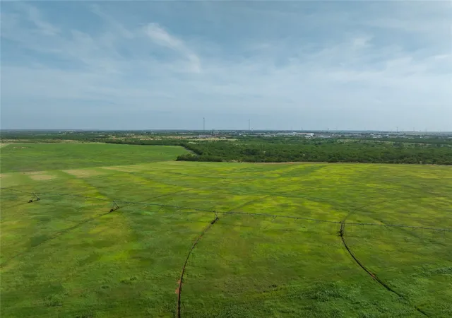 Photo 4 of House for sale at 244 S County Road 221, Snyder, TX 79549 | MLS# 21351061 | Listing updated on 2026-09-02