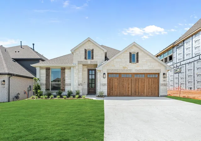Photo 1 of Single family home for sale at 131 Kingfisher Ln, Aledo, TX 76008 | MLS# 21351092 | Listing updated on 2026-10-07