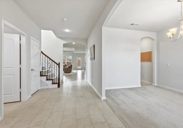 Photo 4 of Single family home for sale at 1021 Plateau Ridge Wy, Haslet, TX 76052 | MLS# 21351045 | Listing updated on 2026-09-01