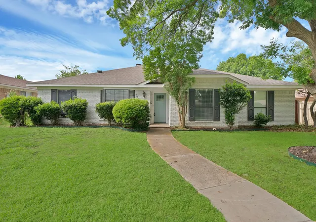 1st image of 2115 Bengal Ln, Plano, TX 75023 | MLS# 21351104