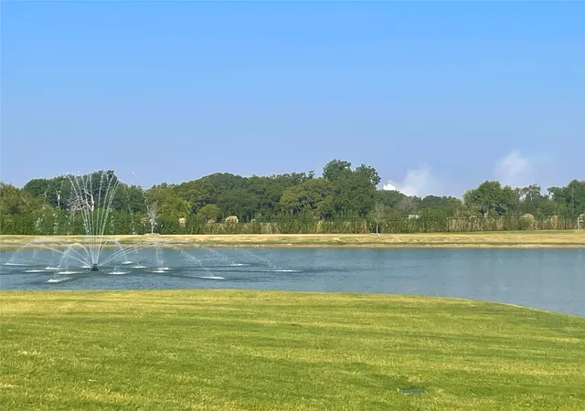 Photo 4 of Single family home for sale at 618 Forest Haven Dr, Van Alstyne, TX 75495 | MLS# 21351110 | Listing updated on 2026-08-05