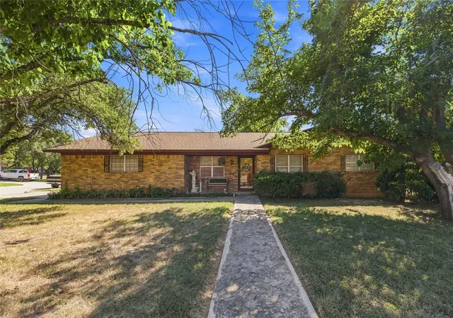 1st image of 4309 9th St, Brownwood, TX 76801 | MLS# 21351130
