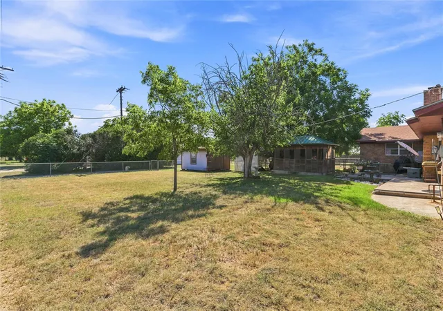 4th image of 4309 9Th St, Brownwood, TX 76801 | MLS# 21351130