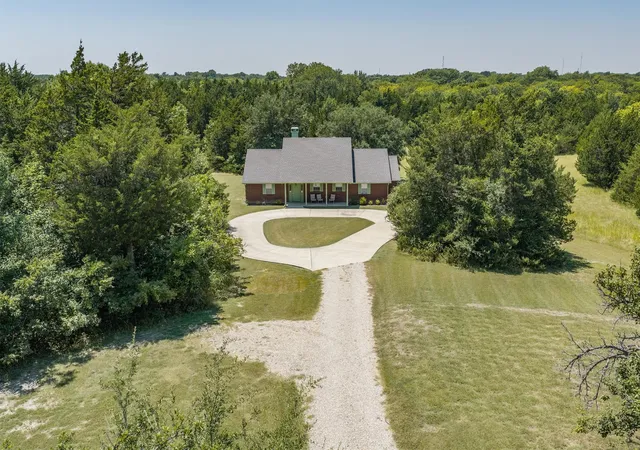 Photo 3 of Single family home for sale at 1625 County Road 561, Princeton, TX 75407 | MLS# 21349507 | Listing updated on 2026-08-06