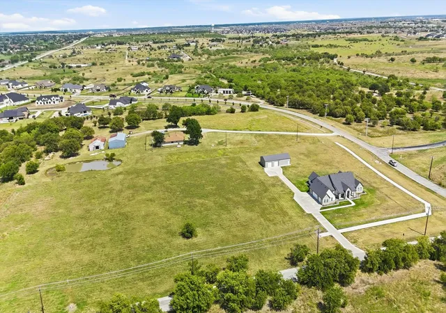 Photo 1 of Land for sale at 6601 Florance Rd, Justin, TX 76247 | MLS# 21350156 | Listing updated on 2026-08-06