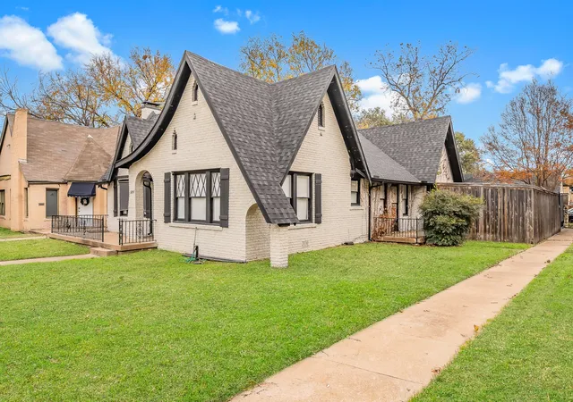 Photo 2 of Single family home for sale at 3257 Greene Ave, Fort Worth, TX 76109 | MLS# 21349198 | Listing updated on 2026-08-06