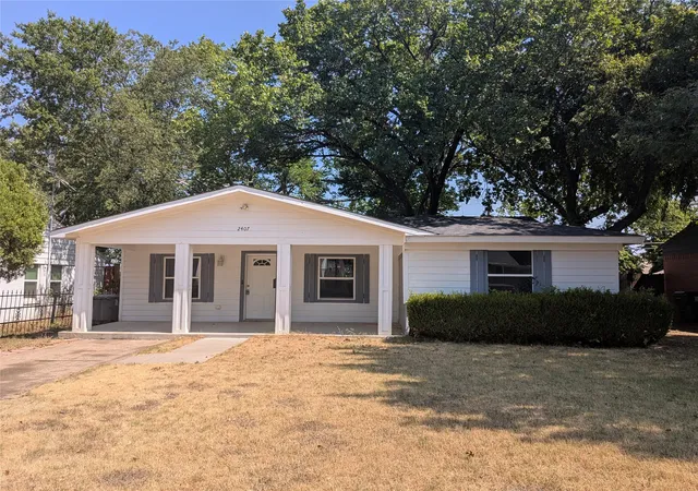 Photo 1 of Single family home for sale at 2407 El Capitan Dr, Dallas, TX 75228 | MLS# 21351143 | Listing updated on 2026-08-25