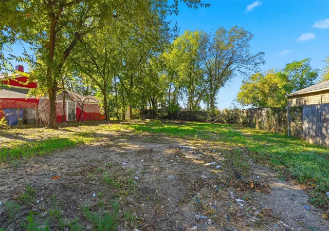 Photo 4 of Land for sale at 2715 Springdale St, Dallas, TX 75210 | MLS# 21351212 | Listing updated on 2026-08-05