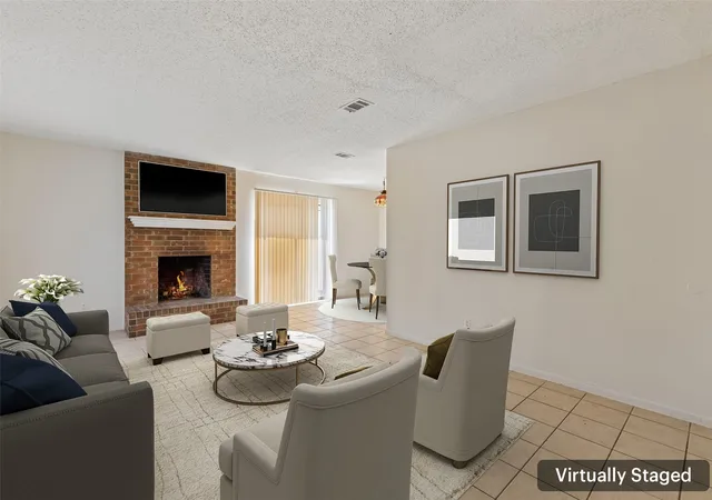 Listing Photo 4 - Condo for sale in building located at 3951 N Garland Ave, Garland, TX 75146 - Unit #1