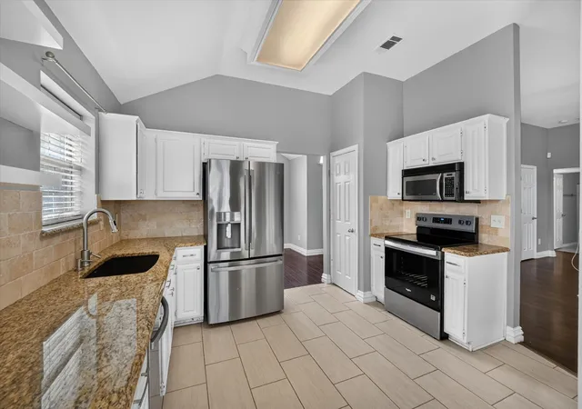 Photo 3 of Single family home for sale at 11312 Promenade Rd, Frisco, TX 75035 | MLS# 21350394 | Listing updated on 2026-09-16