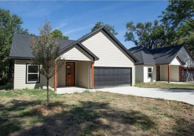 1st image of 212 Holiday Dr, Gun Barrel City, TX 75156 | MLS# 21351239