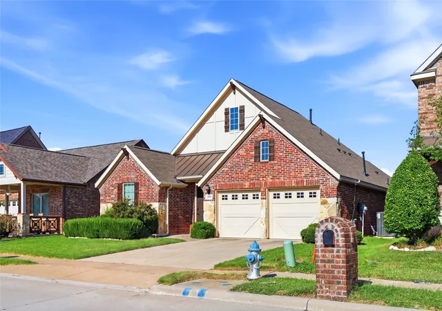 2nd image of 5809 Petunia Ln, Rowlett, TX 75089 | MLS# 21351198