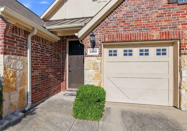 3rd image of 5809 Petunia Ln, Rowlett, TX 75089 | MLS# 21351198