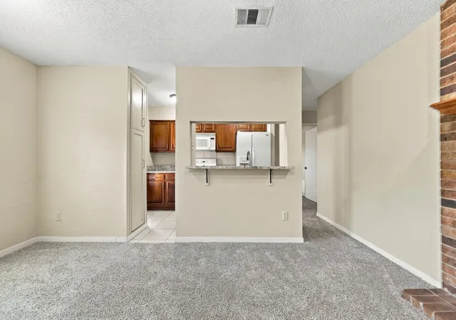 Photo 3 of Condo for sale at 2103 Friendly Dr #3210, Arlington, TX 76011 | MLS# 21351168 | Listing updated on 2026-09-26