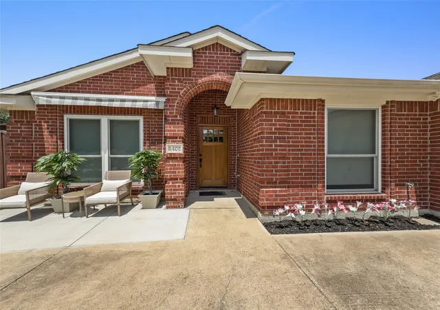 Photo 3 of Single family home for sale at 8409 Victory St, Rowlett, TX 75089 | MLS# 21351292 | Listing updated on 2026-08-22