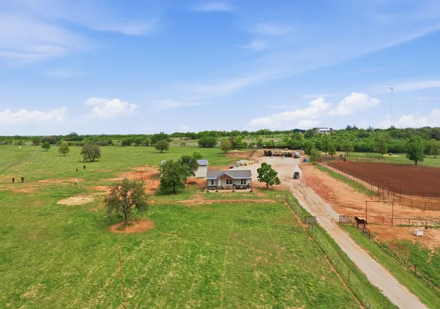 Photo 4 of House for sale at 8315 Cr 403, Cisco, TX 76437 | MLS# 21350432 | Listing updated on 2026-08-06